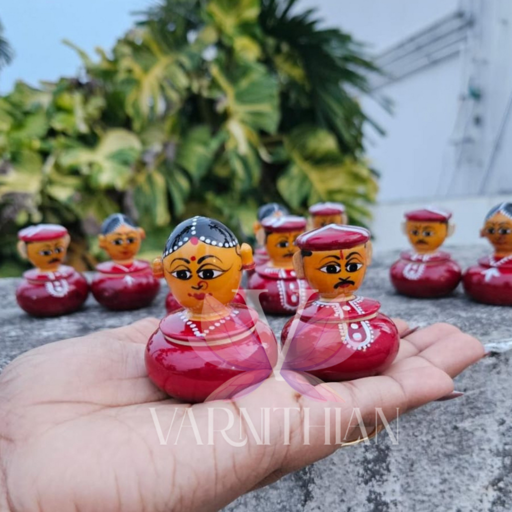 Etikoppaka Wooden Bride and Groom Manjal Kumkum