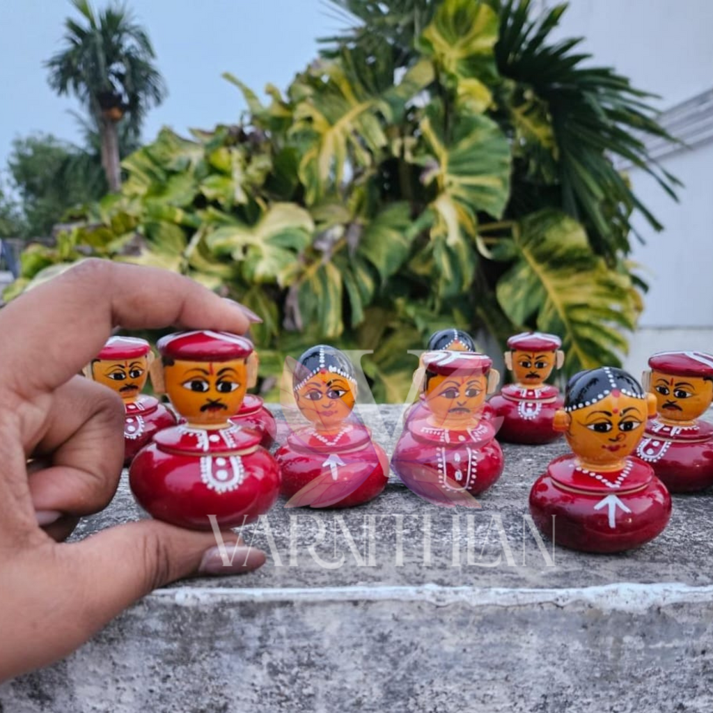 Etikoppaka Wooden Bride and Groom Manjal Kumkum